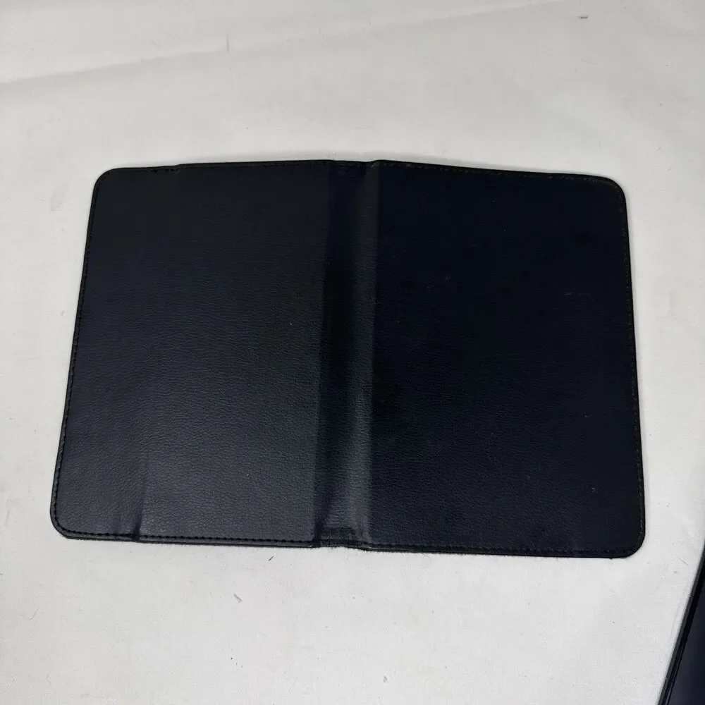 Amazon Kindle (4th Gen.) D01100 - 2GB - Wi-Fi - 6